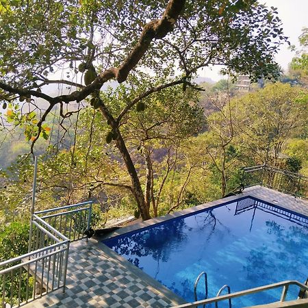 Sunset Valley Kerala Pool Resort - Serene Natural Forest Cottage Stay In Idukki With Sunrise & Sunset Panoramas, Natural Streams & Tranquil Summer Evenings Pīrmed Eksteriør bilde