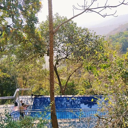 Sunset Valley Kerala Pool Resort - Serene Natural Forest Cottage Stay In Idukki With Sunrise & Sunset Panoramas, Natural Streams & Tranquil Summer Evenings Pīrmed Eksteriør bilde