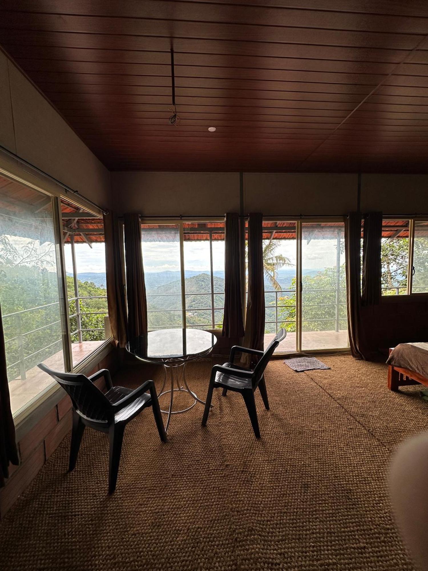 Sunset Valley Kerala Pool Resort - Serene Natural Forest Cottage Stay In Idukki With Sunrise & Sunset Panoramas, Natural Streams & Tranquil Summer Evenings Pīrmed Eksteriør bilde