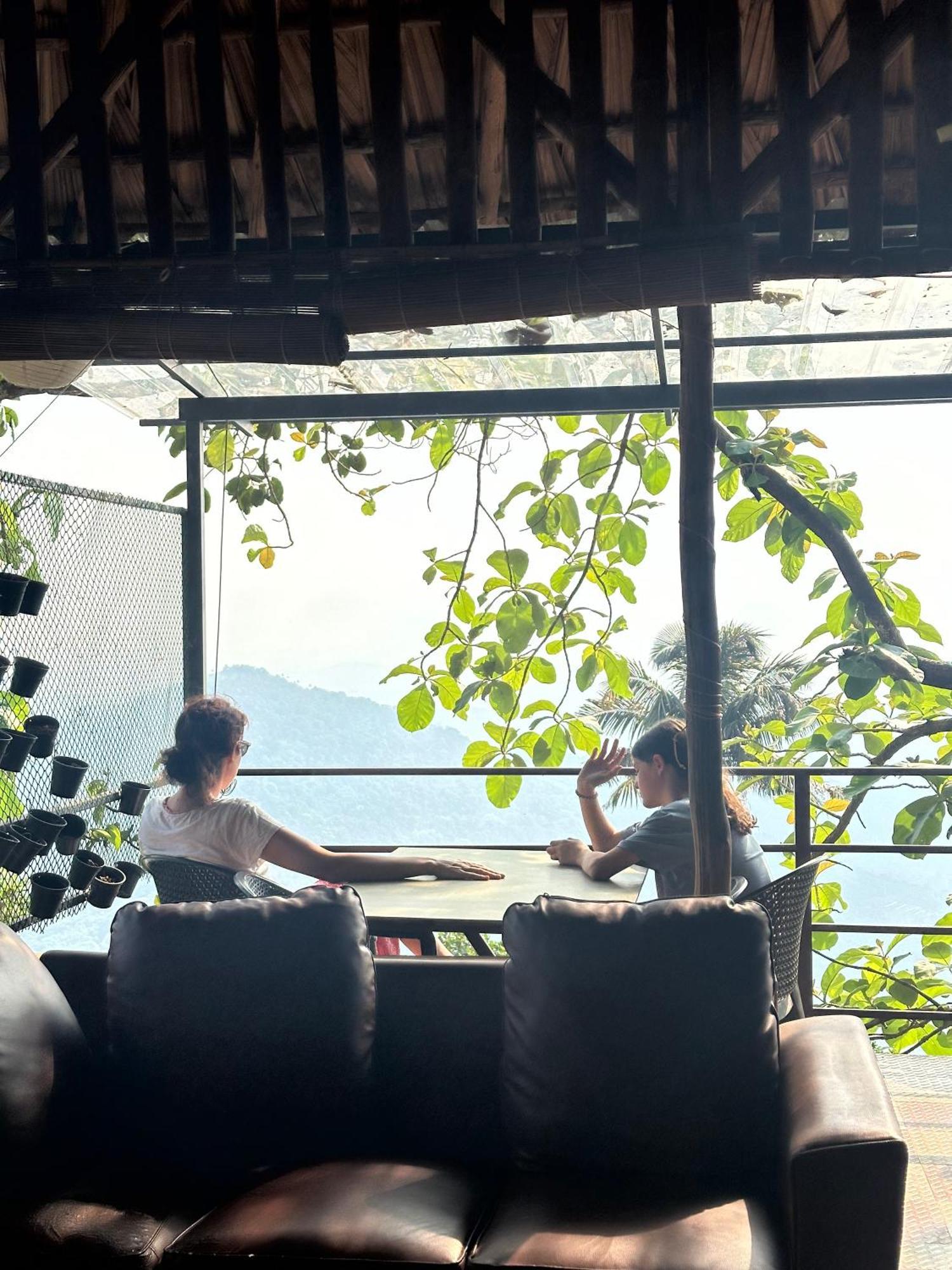 Sunset Valley Kerala Pool Resort - Serene Natural Forest Cottage Stay In Idukki With Sunrise & Sunset Panoramas, Natural Streams & Tranquil Summer Evenings Pīrmed Eksteriør bilde