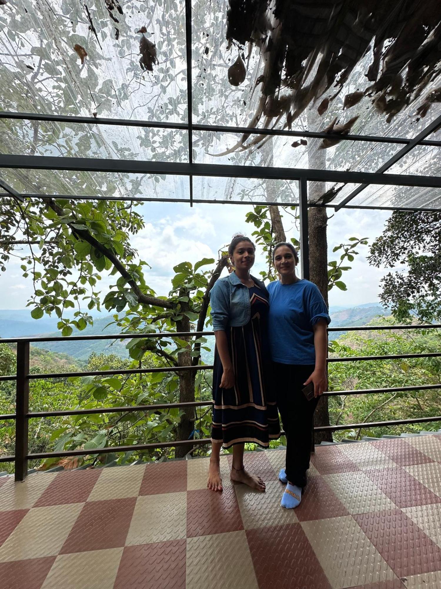 Sunset Valley Kerala Pool Resort - Serene Natural Forest Cottage Stay In Idukki With Sunrise & Sunset Panoramas, Natural Streams & Tranquil Summer Evenings Pīrmed Eksteriør bilde