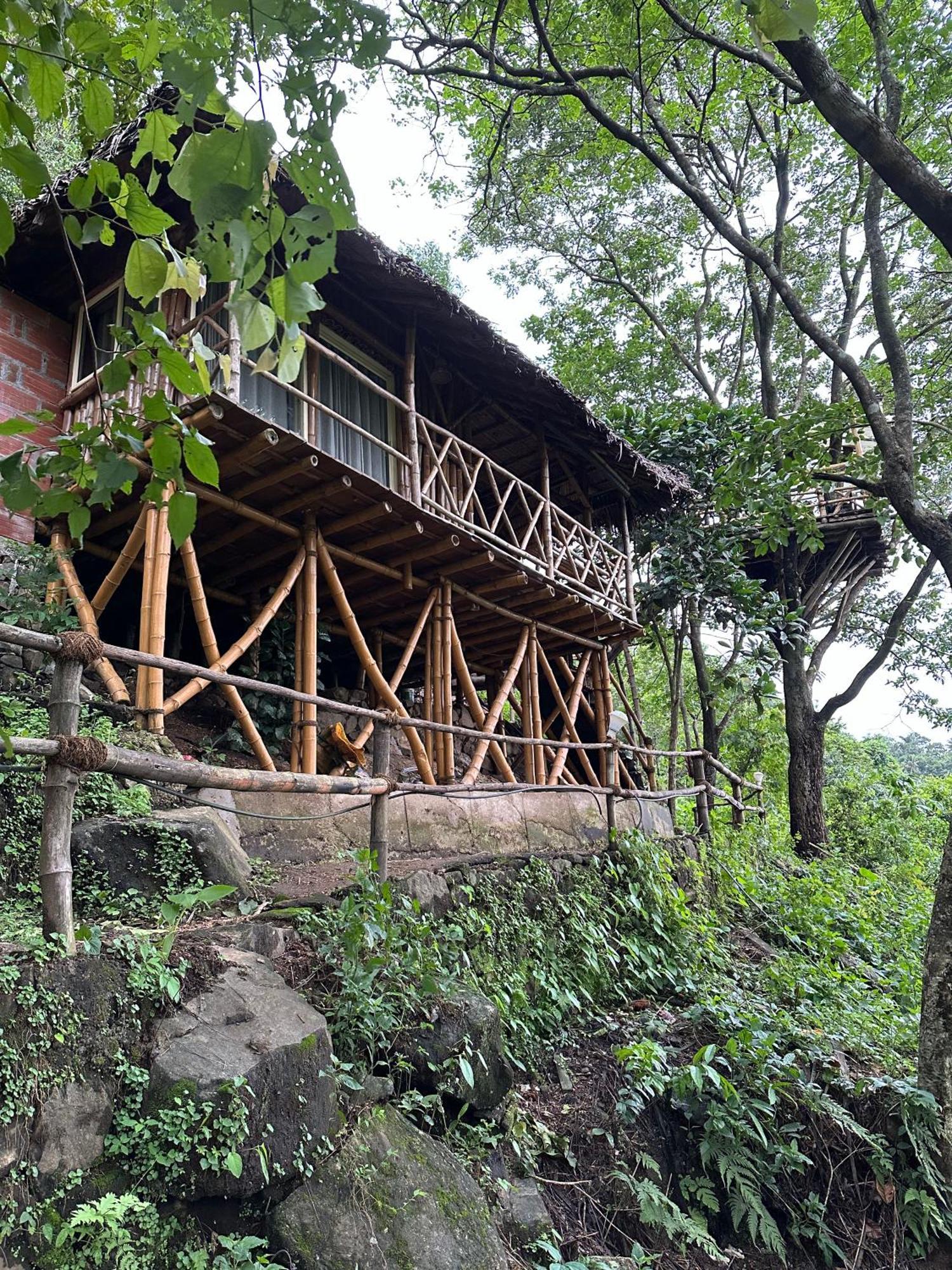 Sunset Valley Kerala Pool Resort - Serene Natural Forest Cottage Stay In Idukki With Sunrise & Sunset Panoramas, Natural Streams & Tranquil Summer Evenings Pīrmed Eksteriør bilde