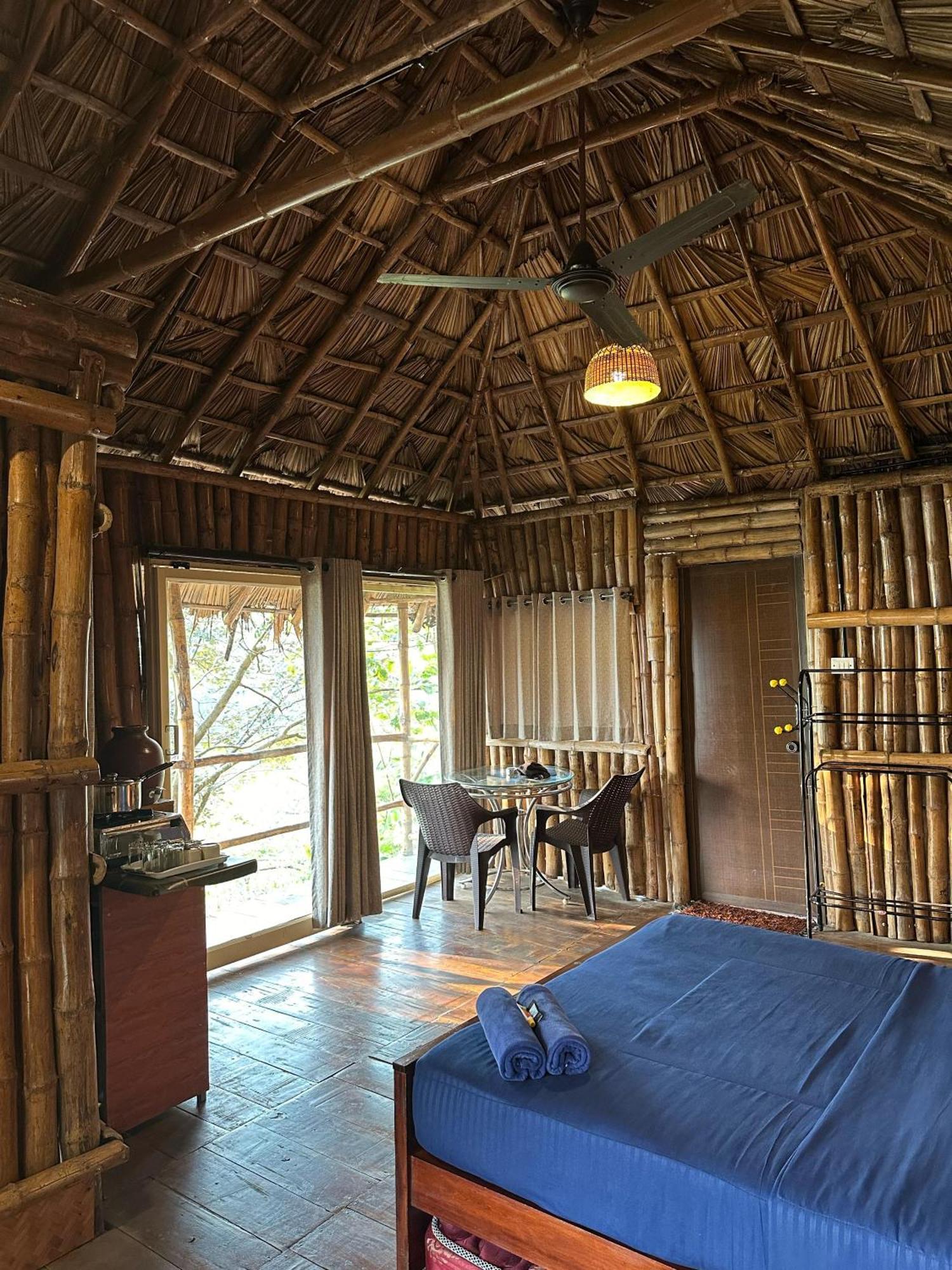 Sunset Valley Kerala Pool Resort - Serene Natural Forest Cottage Stay In Idukki With Sunrise & Sunset Panoramas, Natural Streams & Tranquil Summer Evenings Pīrmed Eksteriør bilde